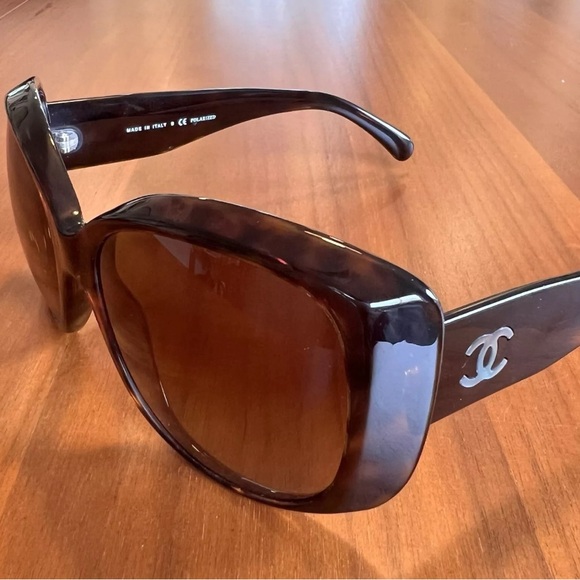 Authentic Chanel Sunglasses with box - Picture 3 of 5